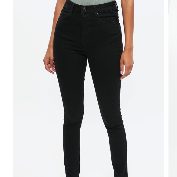 Black skinny high rise jean - Picture 2 of 6